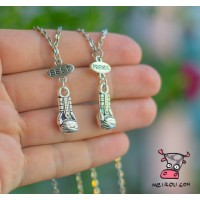 Кулон для двоих друзей "Best Friends. Боксерская перчатка. Цена за набор